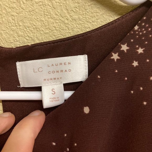 Lauren Conrad Runway Pretty lil' Maroon Dress with shooting stars Size Small - Picture 3 of 5